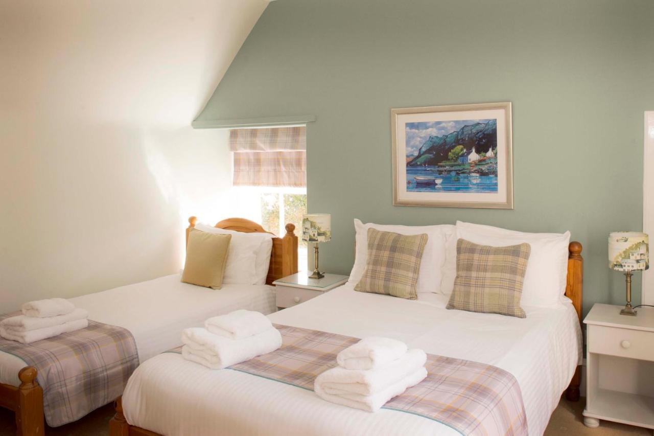 The Royal Oak Hotel Cullen Εξωτερικό φωτογραφία